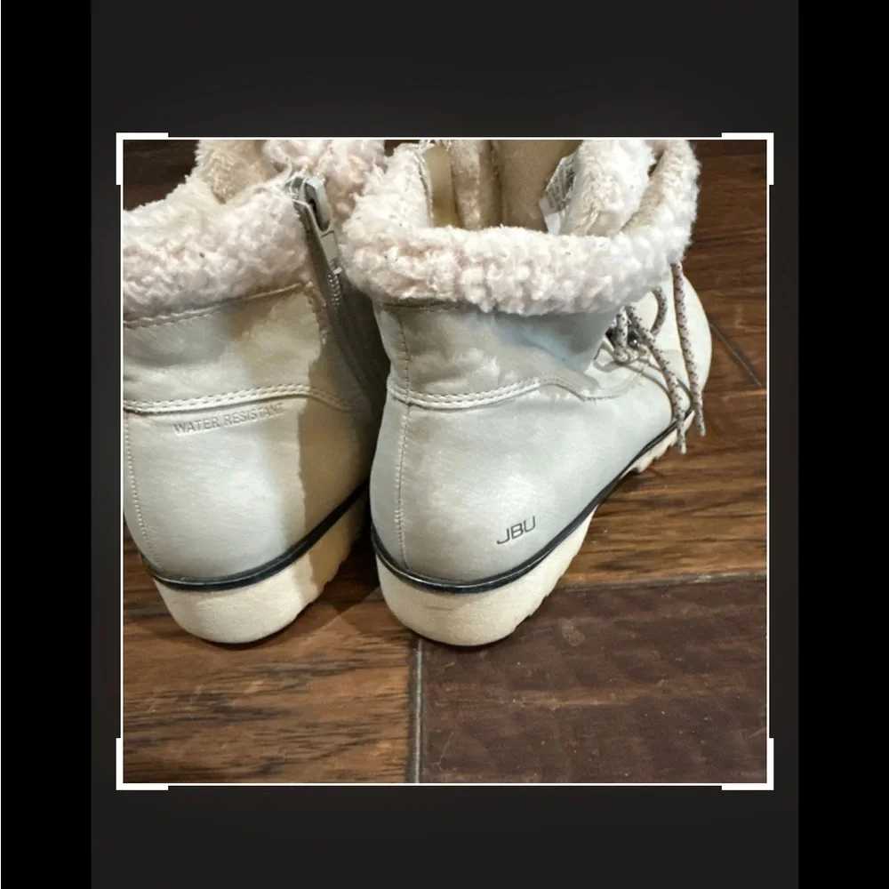 JBU‎ Jambu Women's Cream Winter Boots size 7.5 water resistant